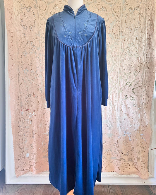 Constance Night Gown